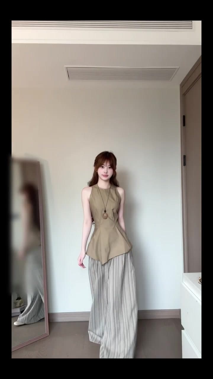 정가 재고 있음 오래된 돈 바람 레트로 민소매 라운드 넥 허리 수축 조끼 여성 2026 여름 새로운 다용도 몸매 가꾸기 맨위 상세 이미지 4