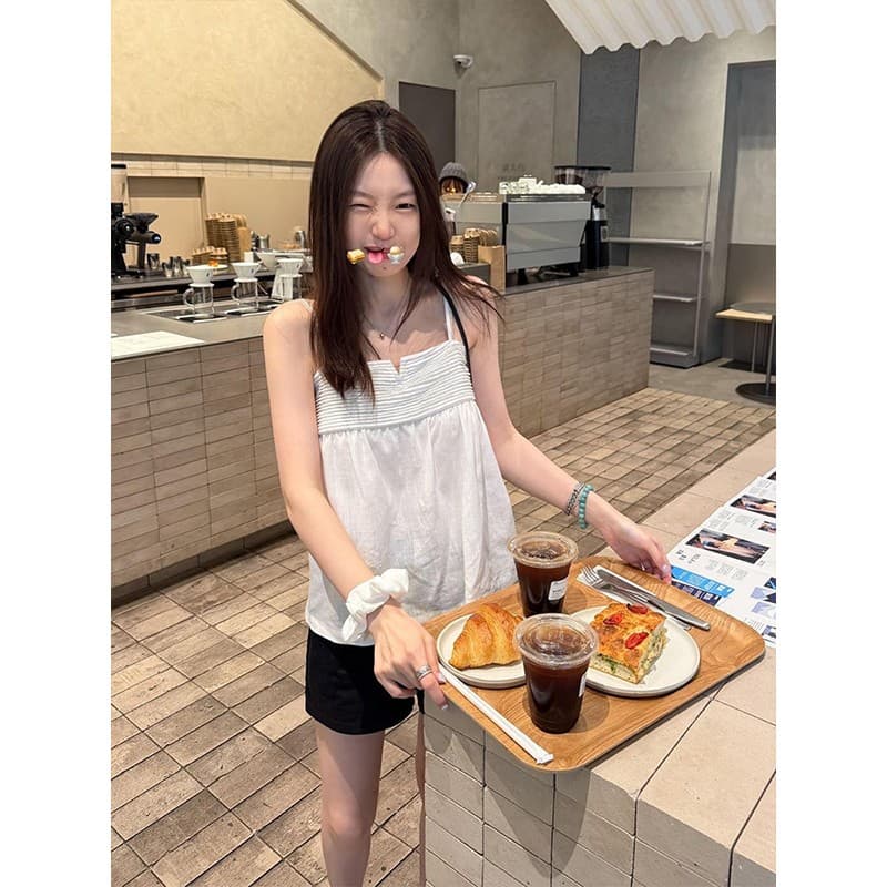 정가 한 부서 품격 회색 자외선 차단 오픈 가디건 캐미솔 하이웨이스트 슬림해 보이는 캐주얼 반바지 세트 이미지 3