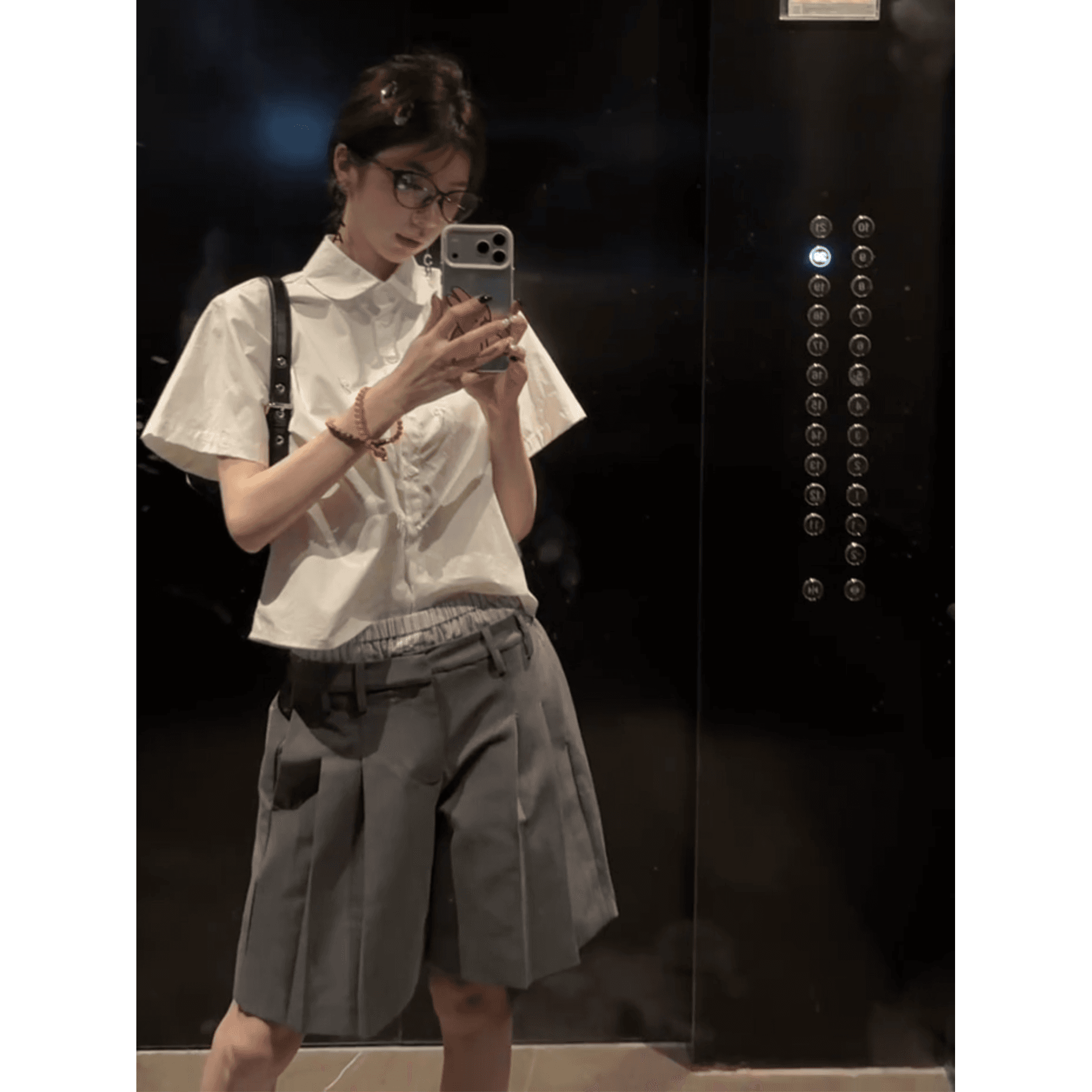 정가 프랑스식 레트로 나비 매듭 반팔 셔츠 맨위 여성 하이웨이스트 슬림해 보이는 넓은 다리 오부 바지 세트 이미지 4