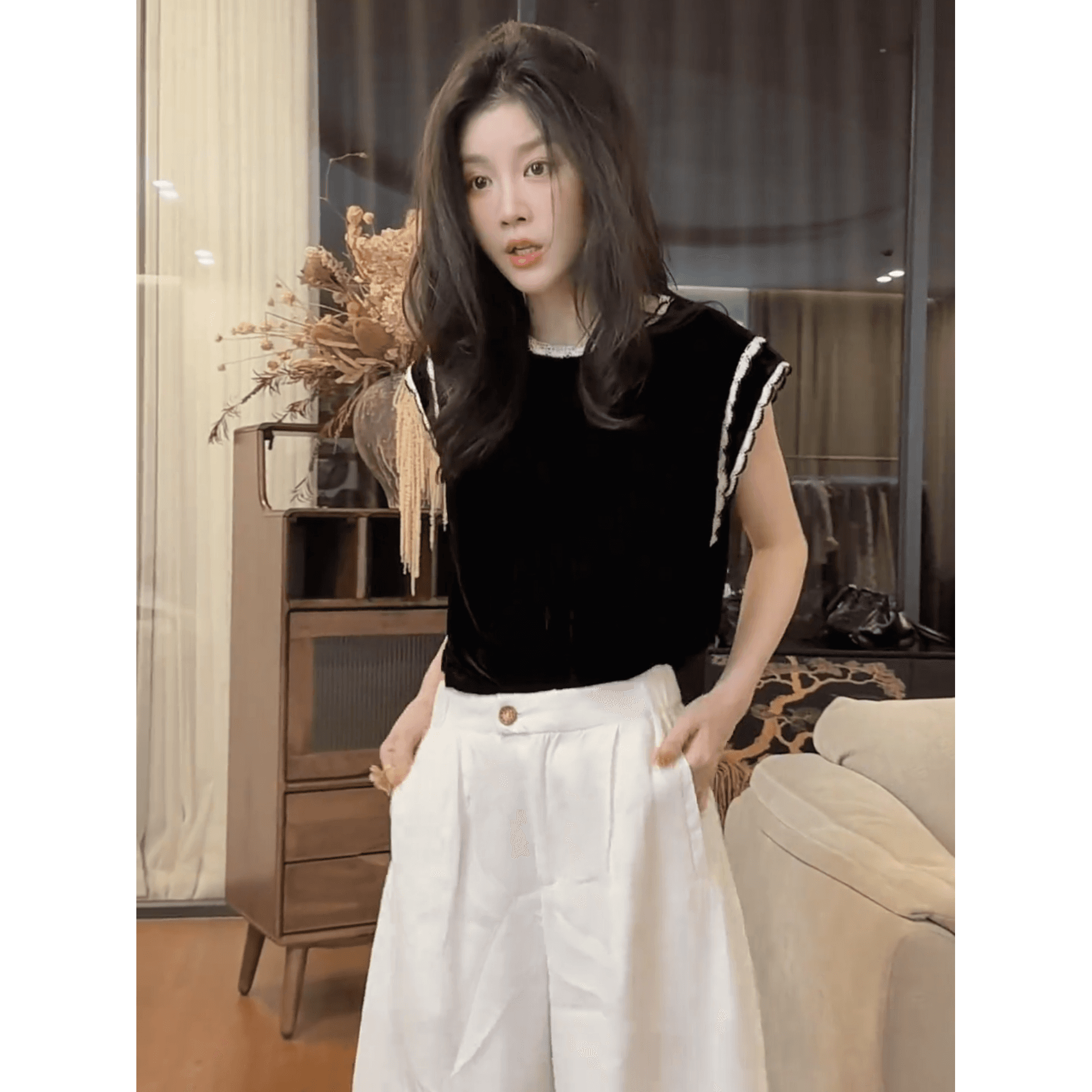 정가 프랑스식 빛 럭셔리 바람 레이스 레이스 벨벳 작은 날다 소매 티셔츠 여성 여름 새로운 작은 대중 연령 감소 맨위 상세 이미지 3