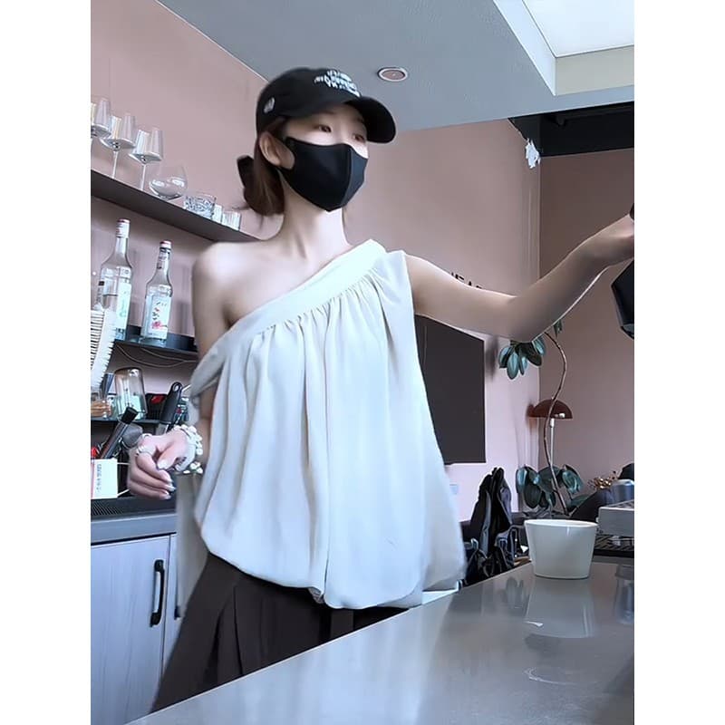 정가 프랑스식 순수한 욕망 불규칙 비스듬한 어깨 리본 민소매 조끼 여성 여름 새로운 작은 대중 디자인 연령 감소 맨위 상세 이미지 3