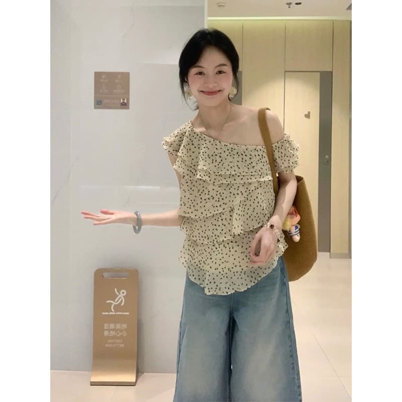 정가 부드러운 바람 도트 무늬 프릴 비스듬한 어깨 의류 여성 여름 작은 키 7 점 청바지 세트 이미지 5