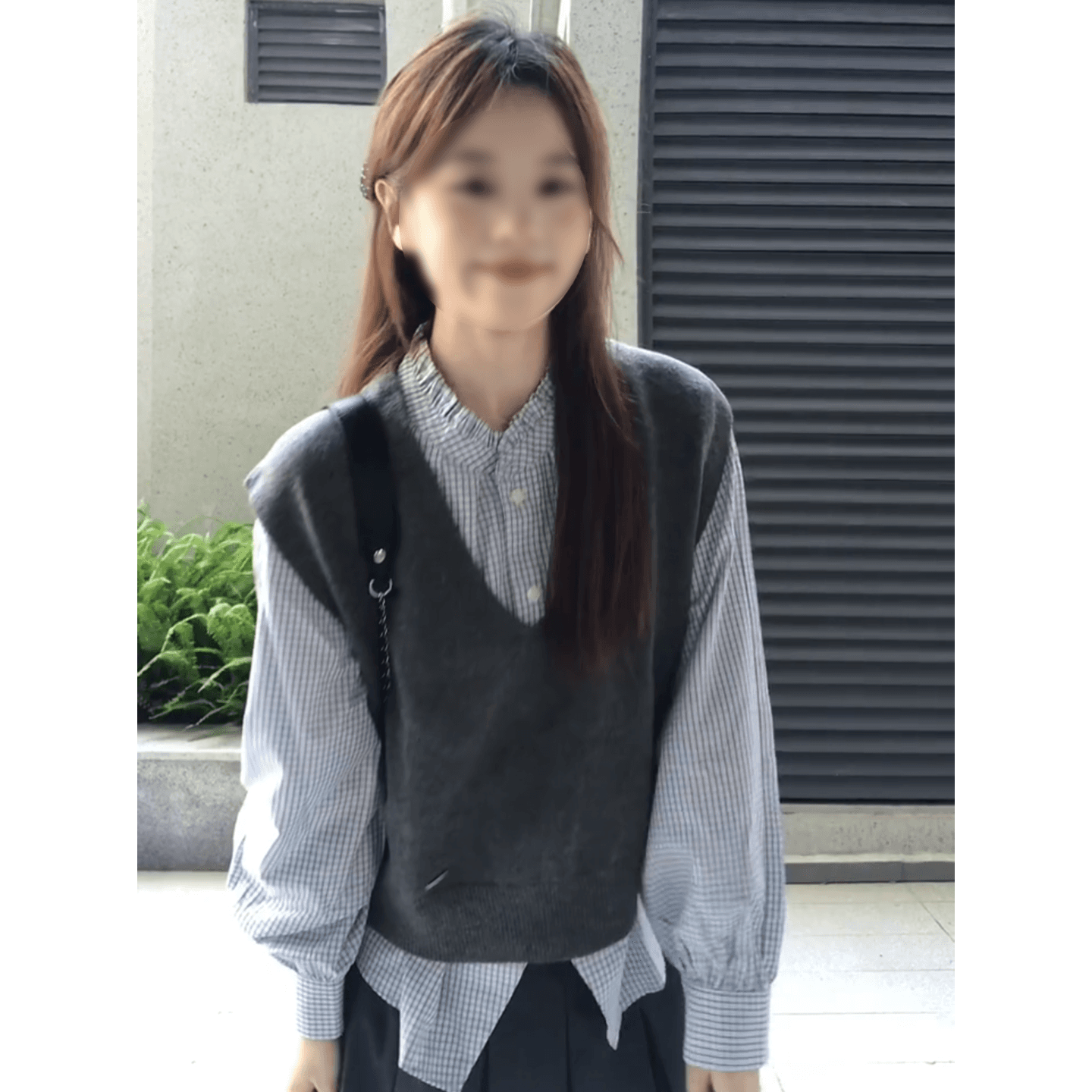 정가 한 부서 디자인 센스 체크무늬 긴팔 셔츠 스택 착용 V넥 베스트 조끼 여성 반신 치마 세트 상세 이미지 3