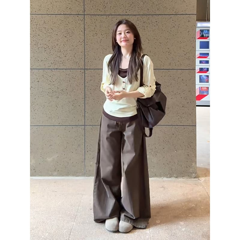 정가 레트로 부드러운 바람 배색 페이크 레이어드 긴팔 티셔츠 맨위 하이웨이스트 슬림해 보이는 와이드 레그 팬츠 세트 상세 이미지 3