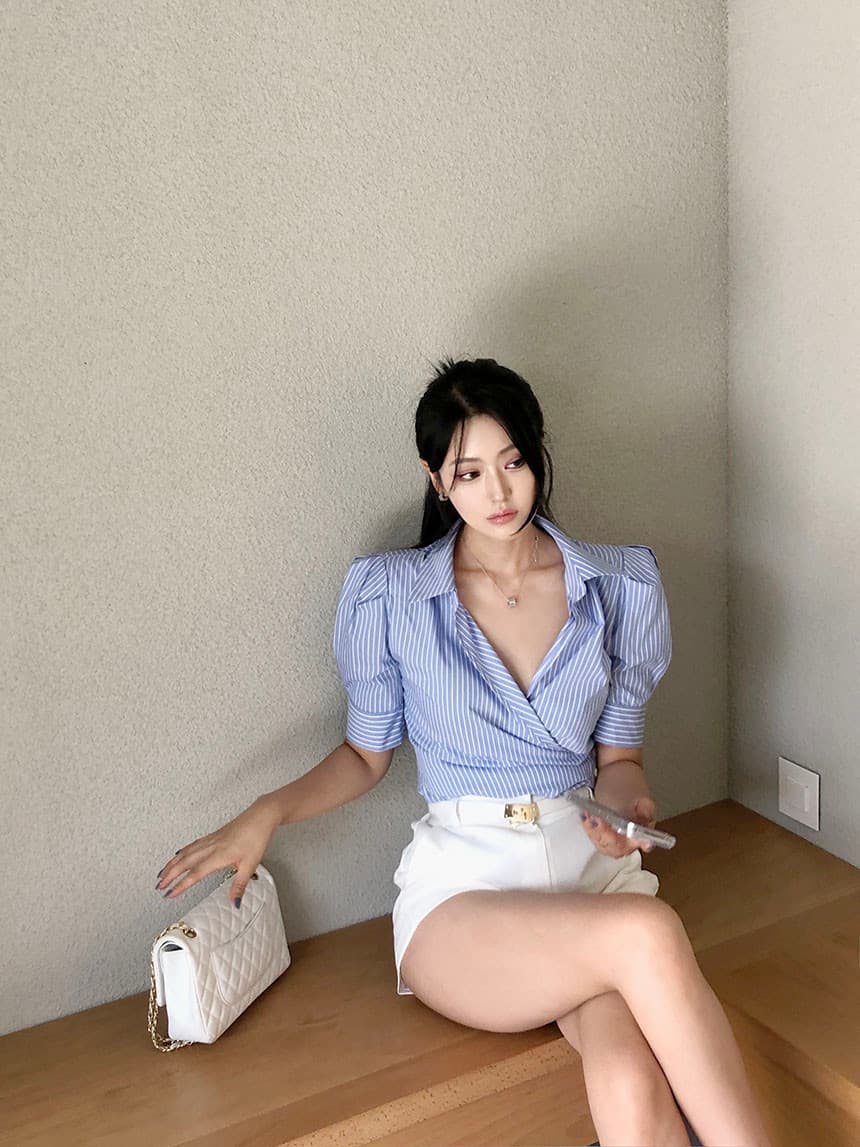 있음 선적 프랑스식 디자인 센스 불규칙 허리 수축 슬림해 보이는 거품 소매 셔츠 상세 이미지 13