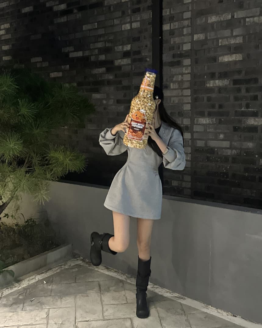 있음 선적 레트로 아메리칸 긴팔 V넥 몸매 가꾸기 슬림해 보이는 드레스 느긋한 바람 편안함 중간 길이 스커트 상세 이미지 8