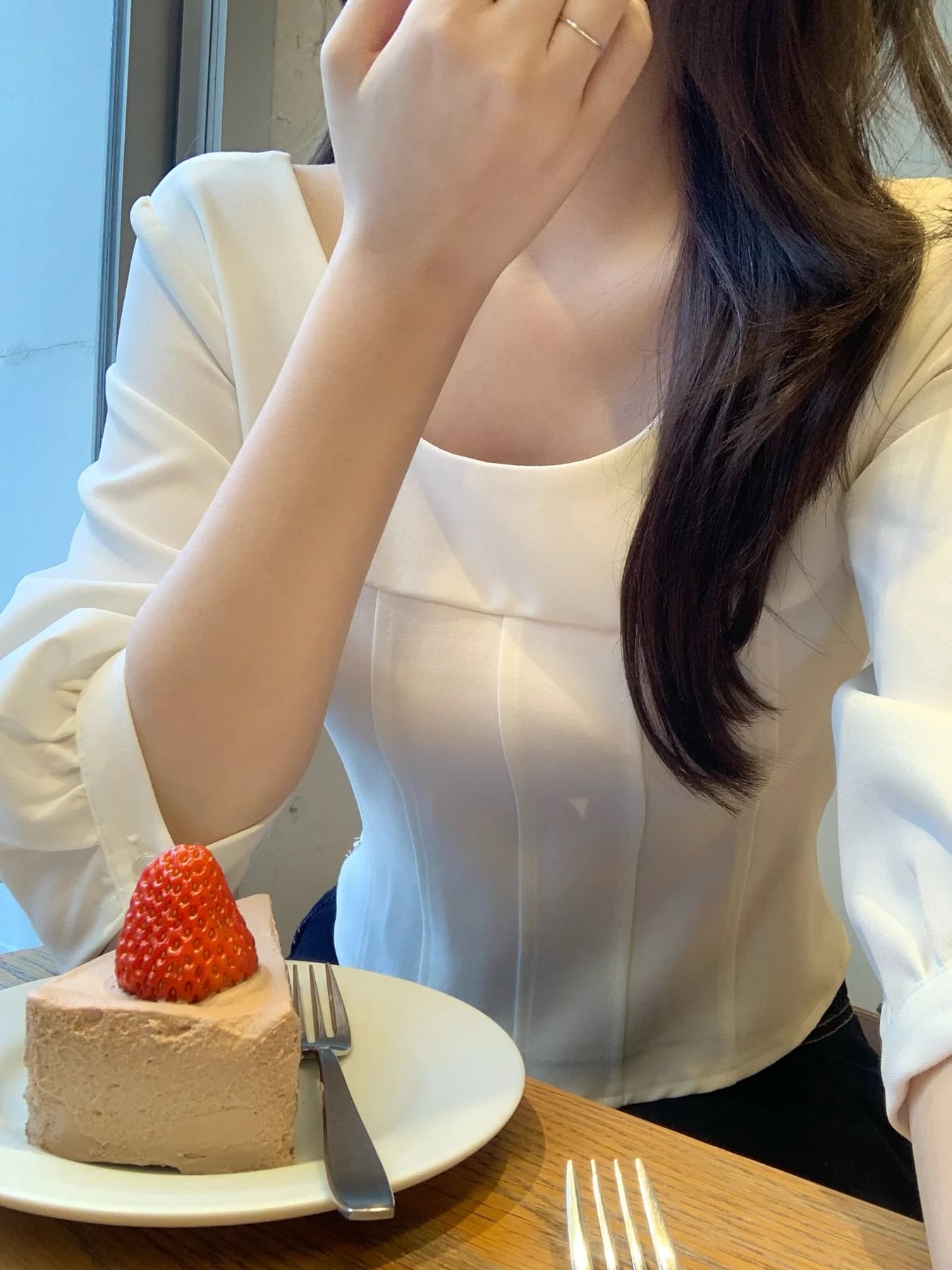 레트로 미니멀리즘 숙련 된 u 칼라 7 분 소매 셔츠 상세 이미지 5