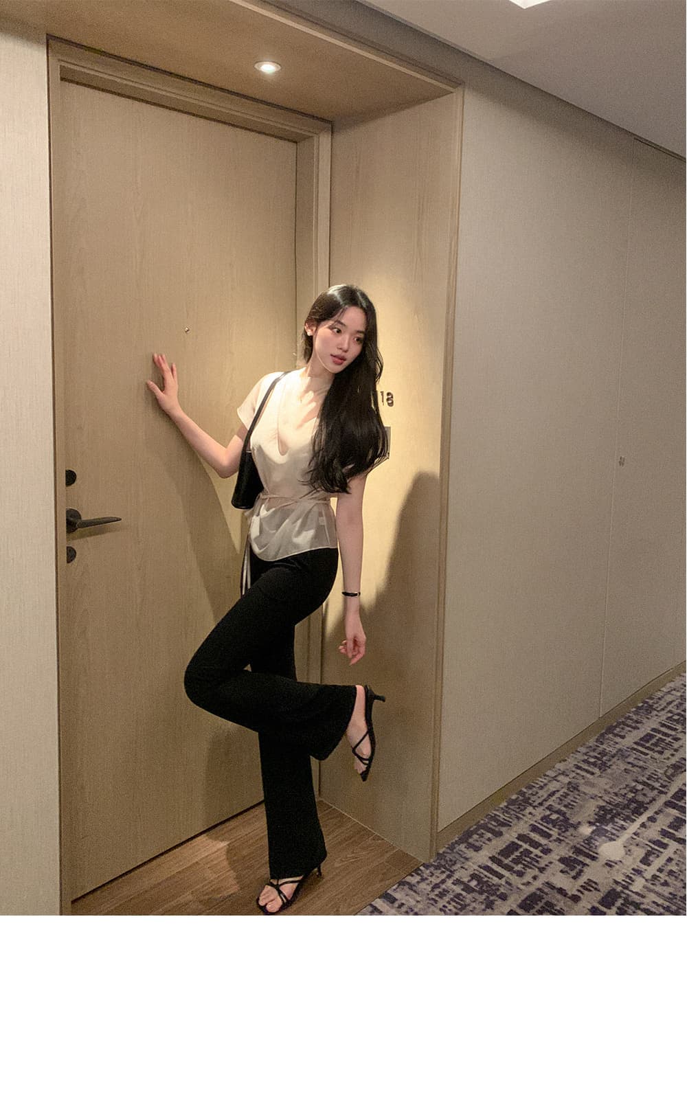 한 부서 품격 마이크로 ~을 통해 허리 레이스업 반팔 셔츠 상세 이미지 16