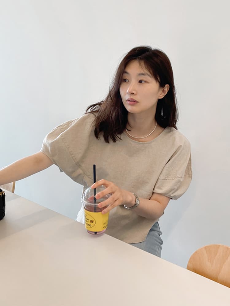 면 린넨 작은 대중 거품 소매 베이지 색 반팔 셔츠 맨위 여성