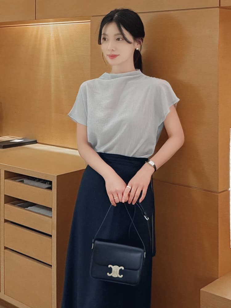 품격 반하이넥 칼라 다용도 실크 여성 셔츠 루즈핏 슬림해 보이는 맨위 여성 이미지 3