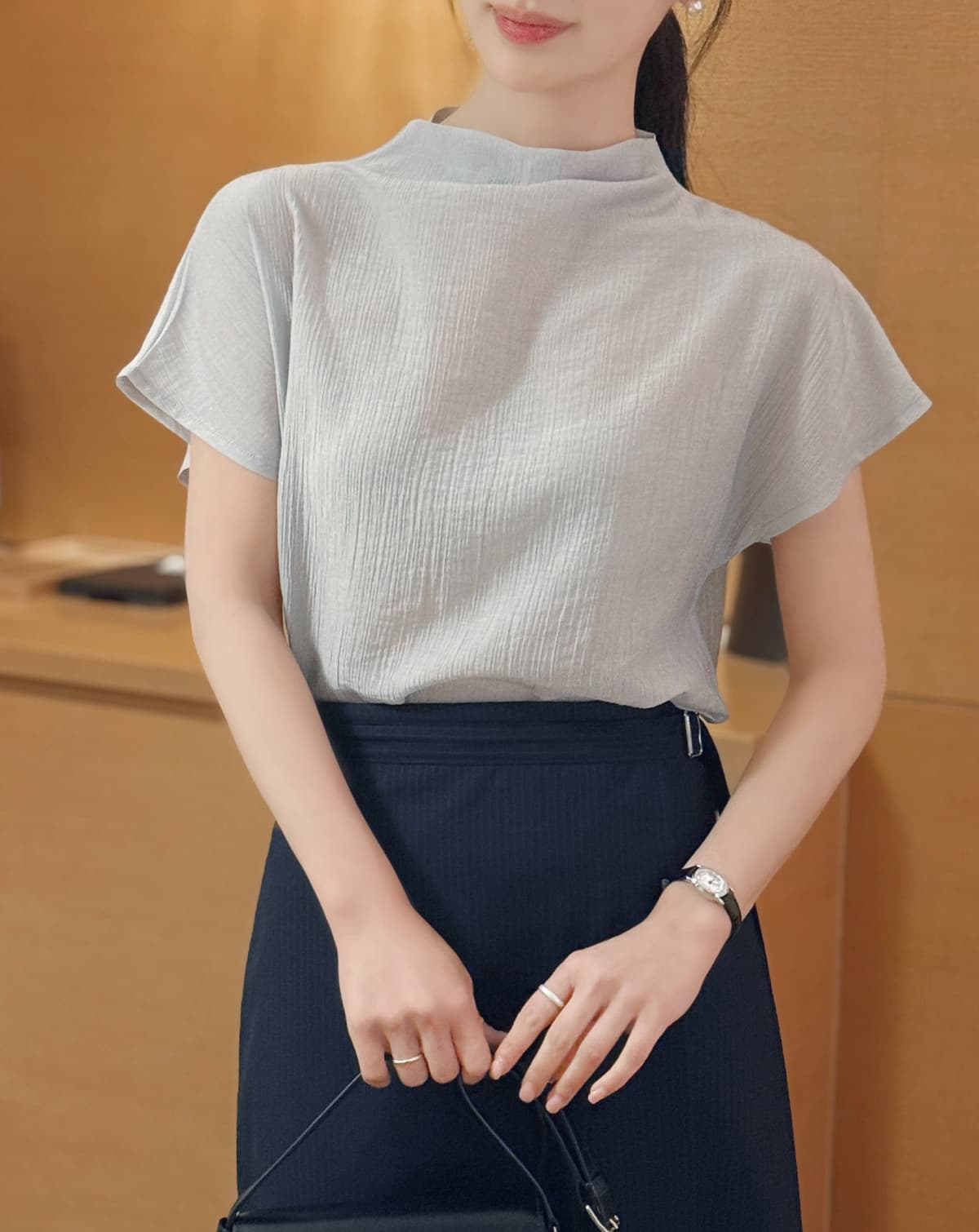 품격 반하이넥 칼라 다용도 실크 여성 셔츠 루즈핏 슬림해 보이는 맨위 여성 상세 이미지 26