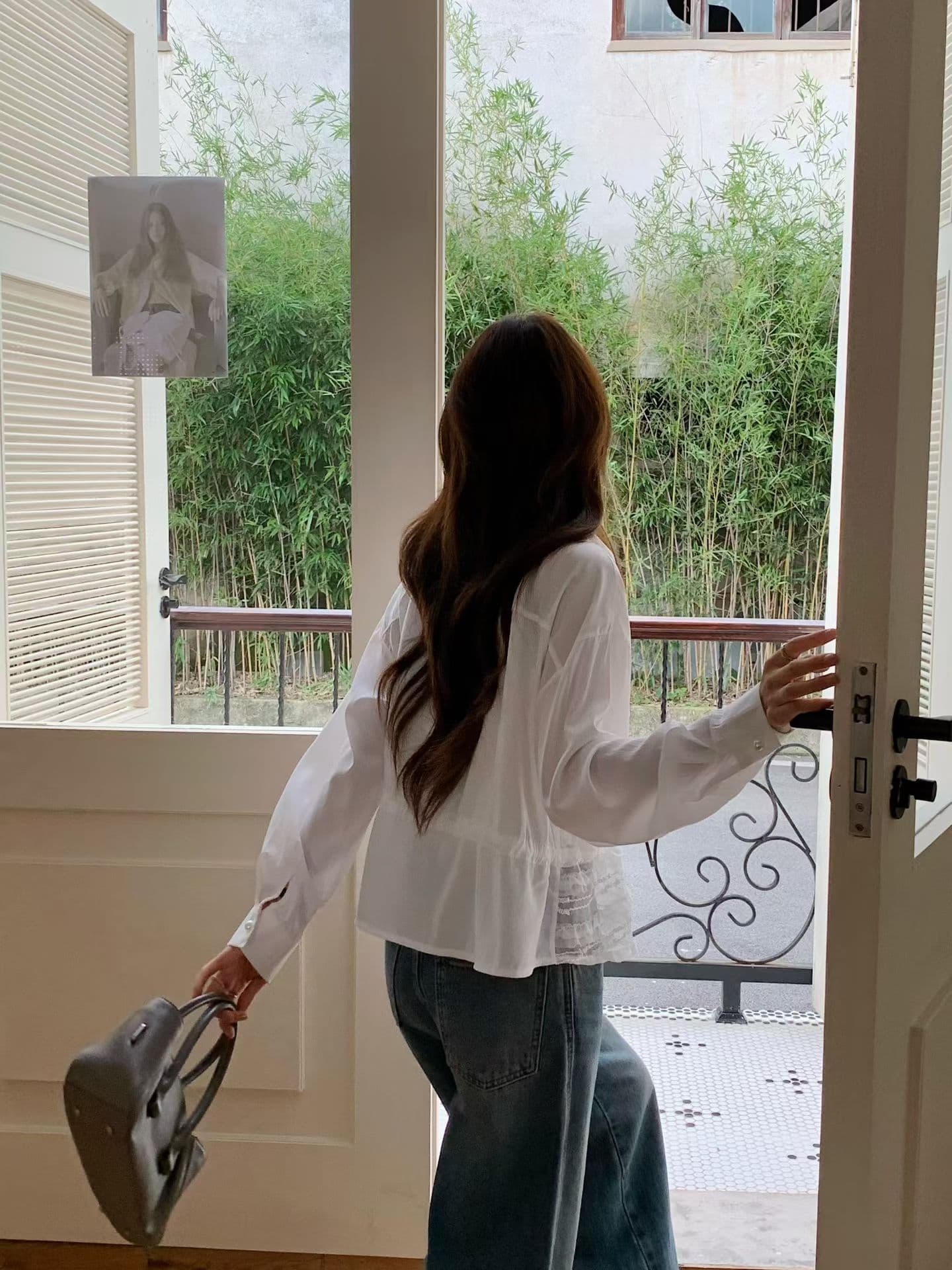 한국 동대문 조기 가을 의상 새로운 폴로 칼라 레이스 조각 다중 레이어 프릴 레이스업 긴팔 진주 버클 셔츠 상세 이미지 7
