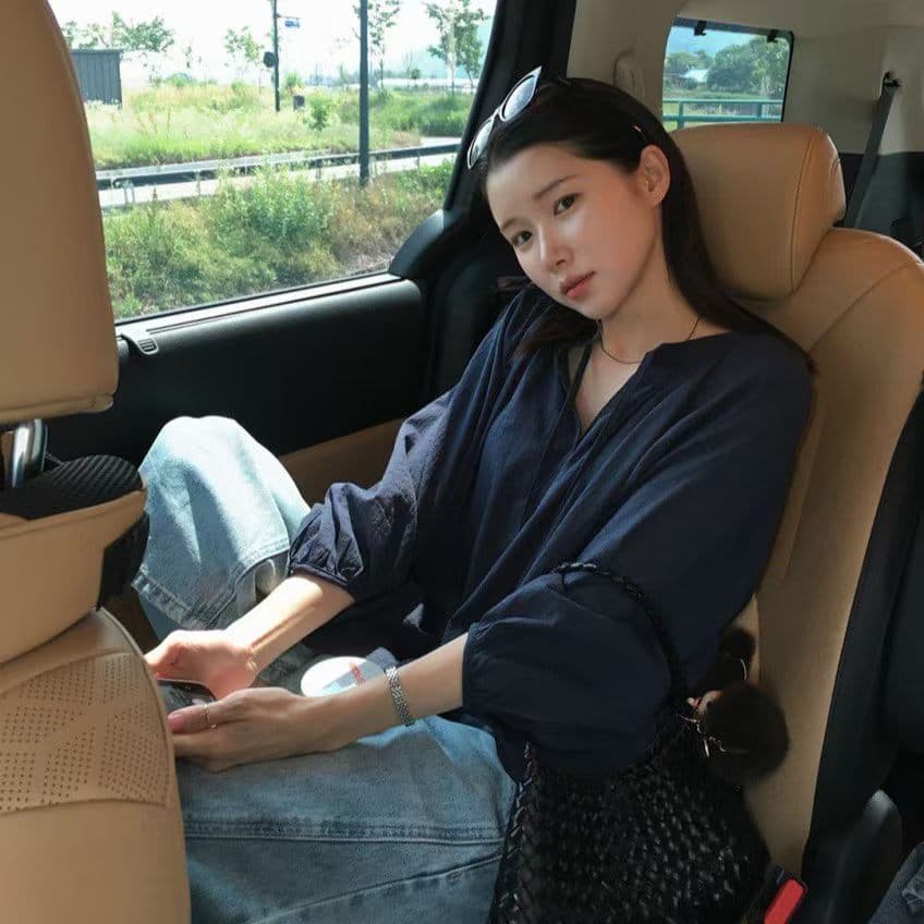한국 chic 이른 가을 새로운 수직 곡물 리본 셔츠 프랑스식 느긋한 루즈핏 디자인 센스 긴팔 셔츠 여성 셔츠 상세 이미지 1