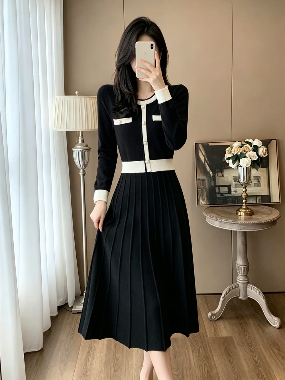 가을 배색 테두리 장식 작은 샤넬 스타일 니트 드레스 V넥 금속 버클 허리 수축 플리츠 큰 진자 무릎 아래 중간 길이 스커트 이미지 3
