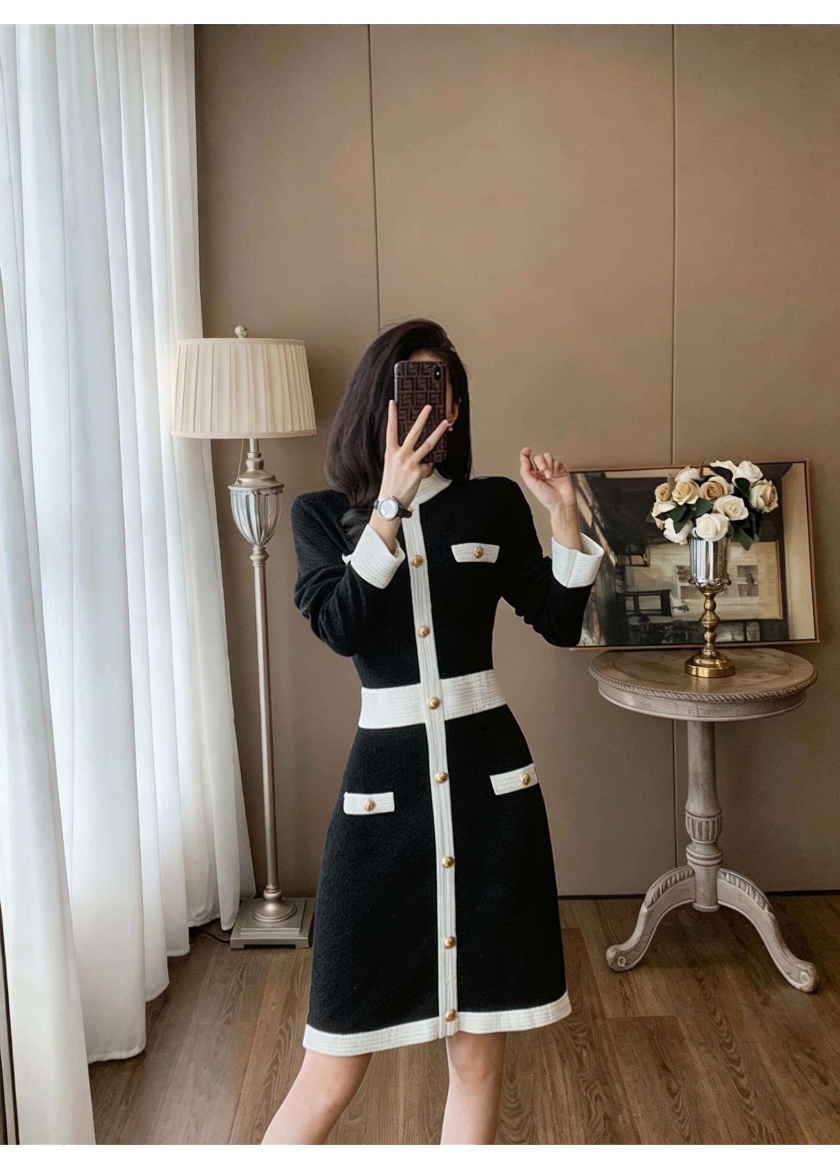 가을 작은 샤넬 스타일 배색 니트 여성 드레스 라운드 넥 긴팔 금속 버클 허리 수축 중간 길이 품격 스트레이트 치마 상세 이미지 45