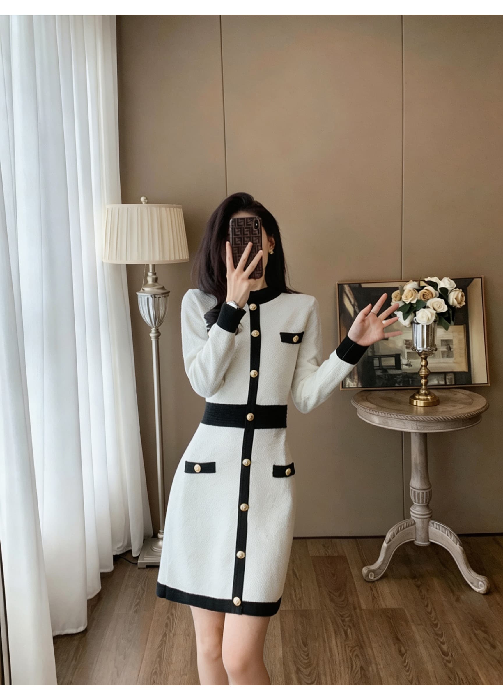 가을 작은 샤넬 스타일 배색 니트 여성 드레스 라운드 넥 긴팔 금속 버클 허리 수축 중간 길이 품격 스트레이트 치마 상세 이미지 55