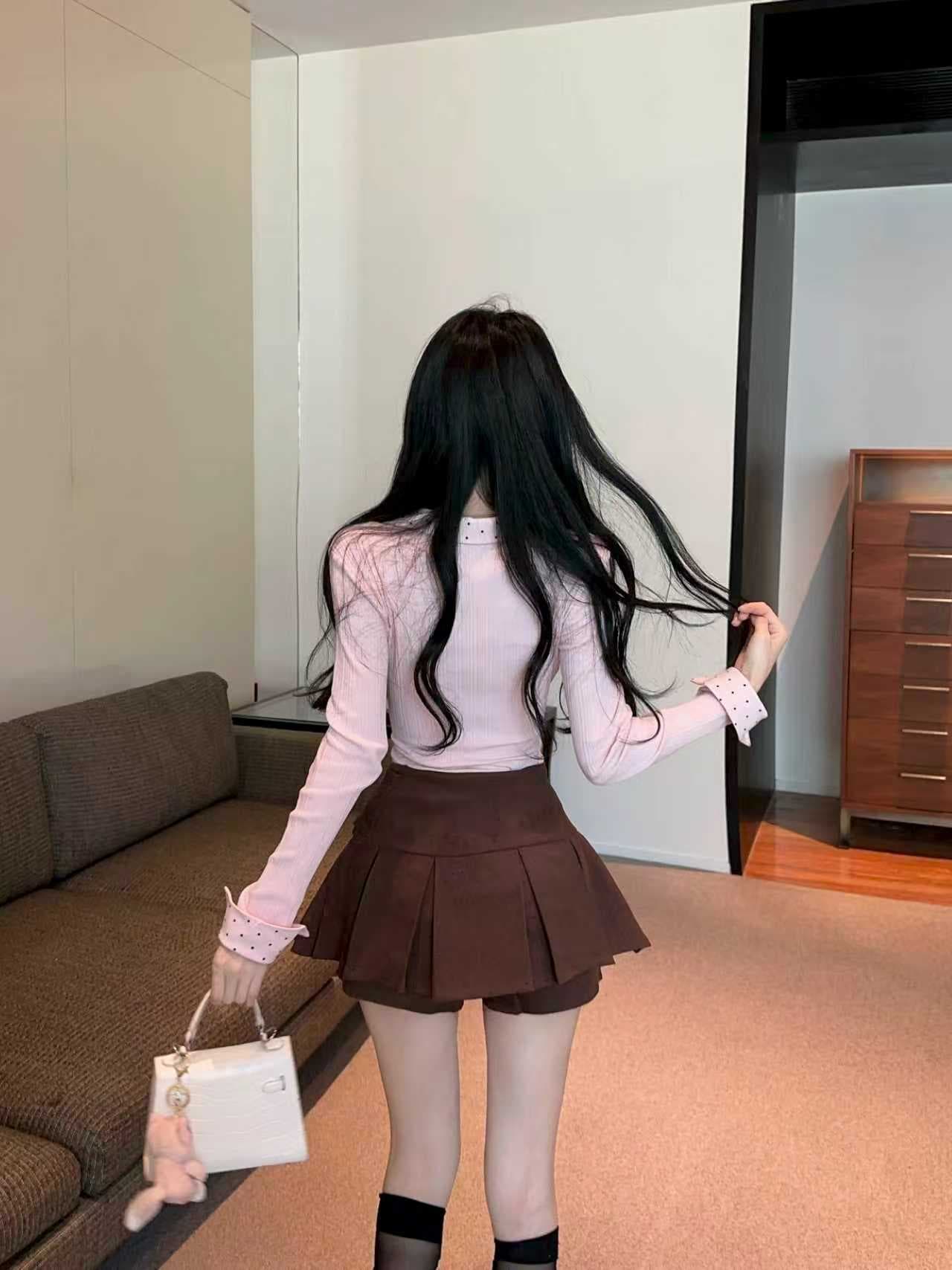 실사 핑크색 달콤함 V넥 니트 만나는 긴팔 커피 색상 플리츠 미니 스커트 한 부서 착용 가져 가라. 세트 상세 이미지 6