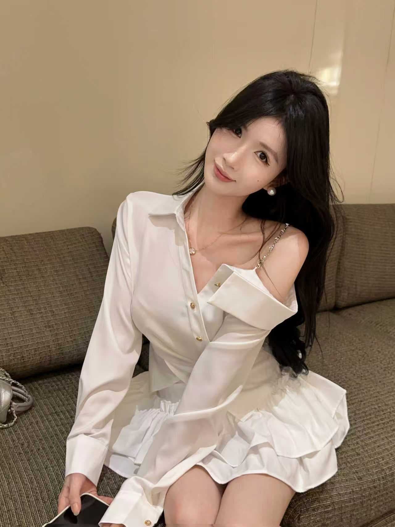 실사 순수한 욕망 명문 여성 비스듬한 어깨 긴팔 여성 셔츠 디자인 센스 불규칙 허리 수축 몸매 가꾸기 오프숄더 맨위 조기 가을 상세 이미지 3