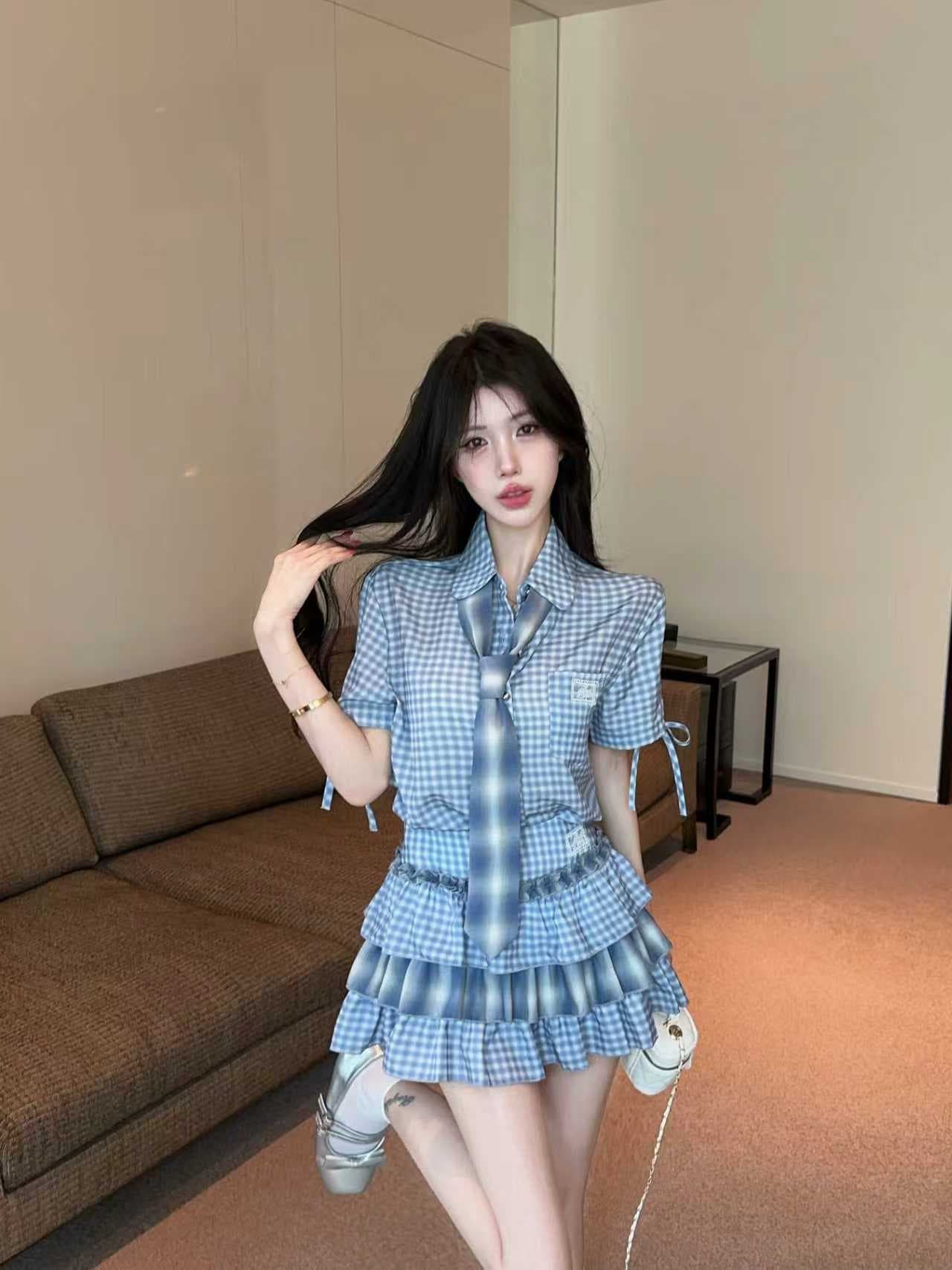 실사 학원 스타일 디자인 센스 레이스 밑단 체크무늬 넥타이 베이비 칼라 파란색 체크무늬 반팔 여성 셔츠 이미지 2