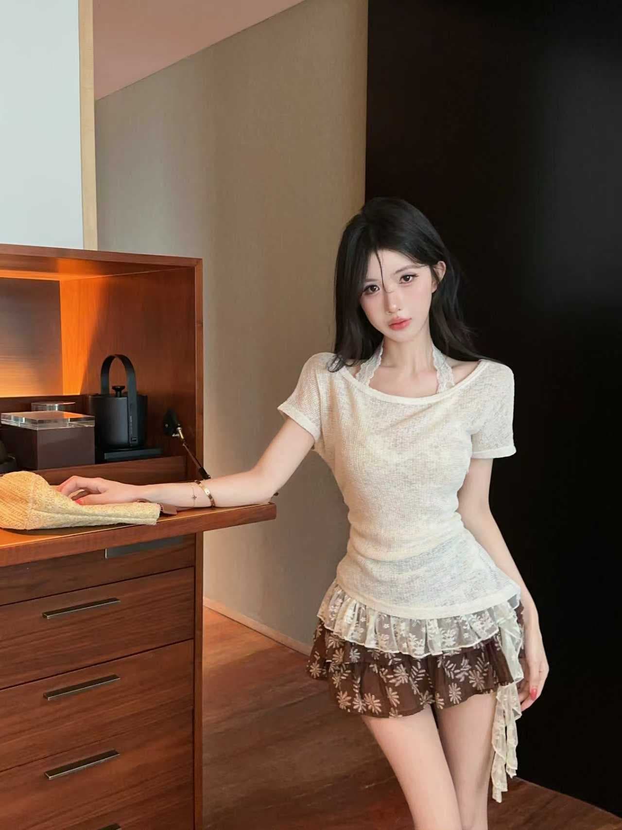 실사 순수한 욕망 바람 섹시한 아름다움 뒤로 행침 목 조끼 여성 오프숄더 반팔 티셔츠 비스듬한 어깨 의류 세 조각 세트 상세 이미지 6