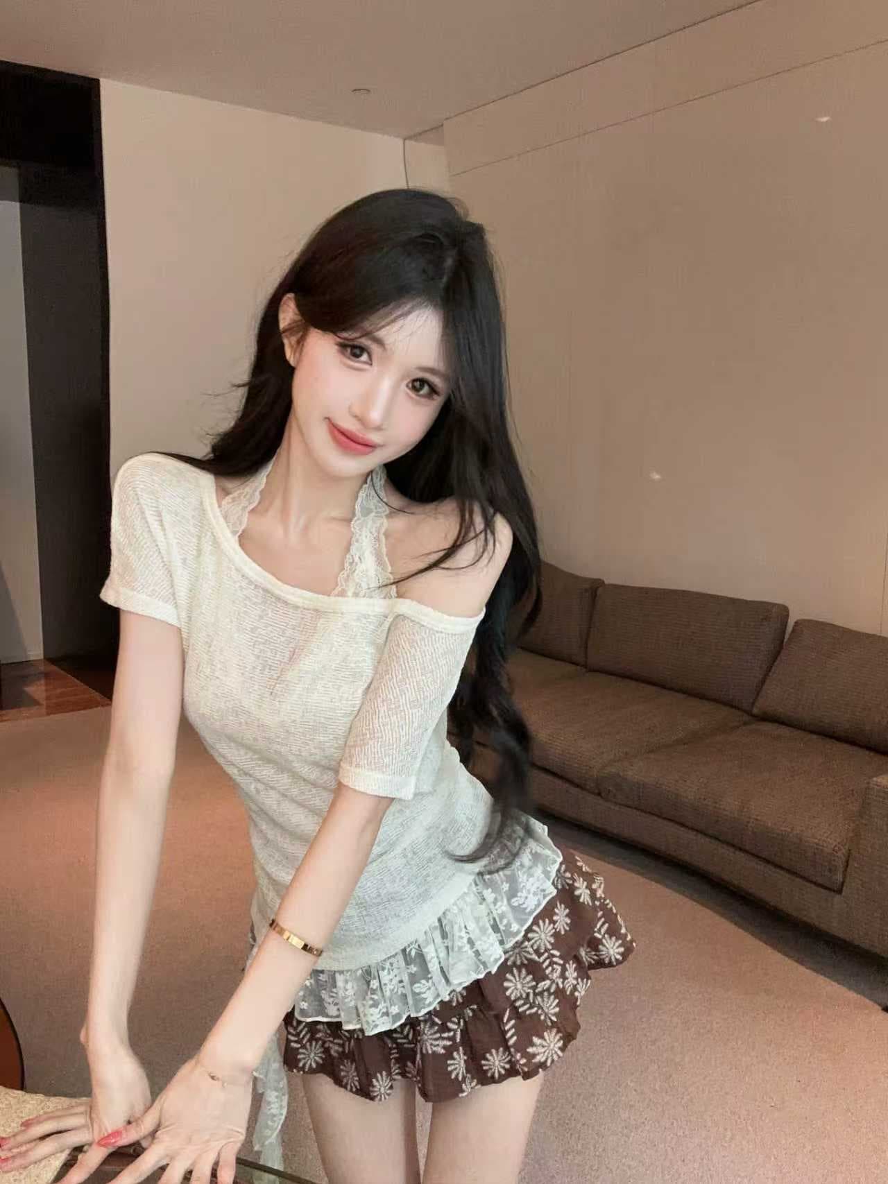 실사 순수한 욕망 바람 섹시한 아름다움 뒤로 행침 목 조끼 여성 오프숄더 반팔 티셔츠 비스듬한 어깨 의류 세 조각 세트 상세 이미지 12