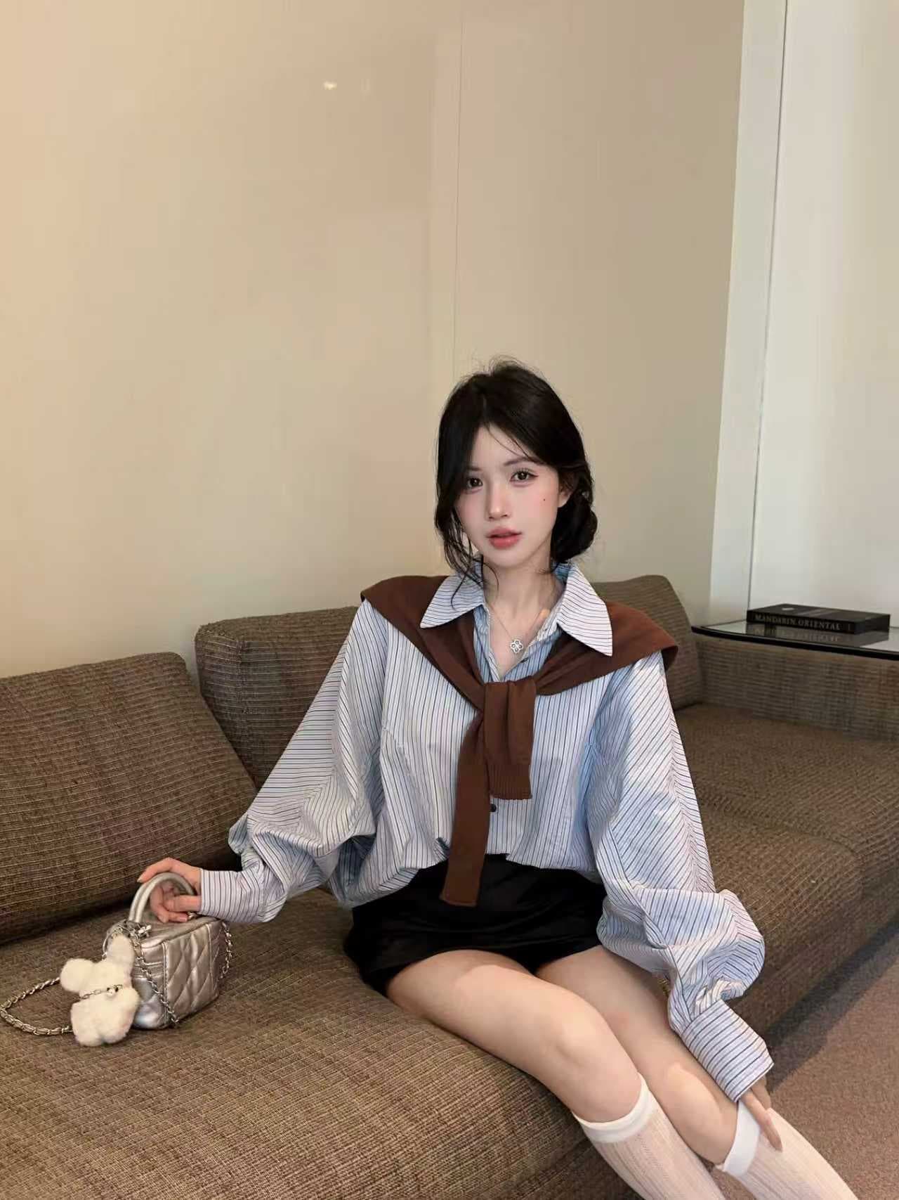 실사 학원 스타일 스트라이프 레트로 숄 긴팔 셔츠 가을 새로운 루즈핏 캐주얼 품격 짧은 치마바지 3종 세트