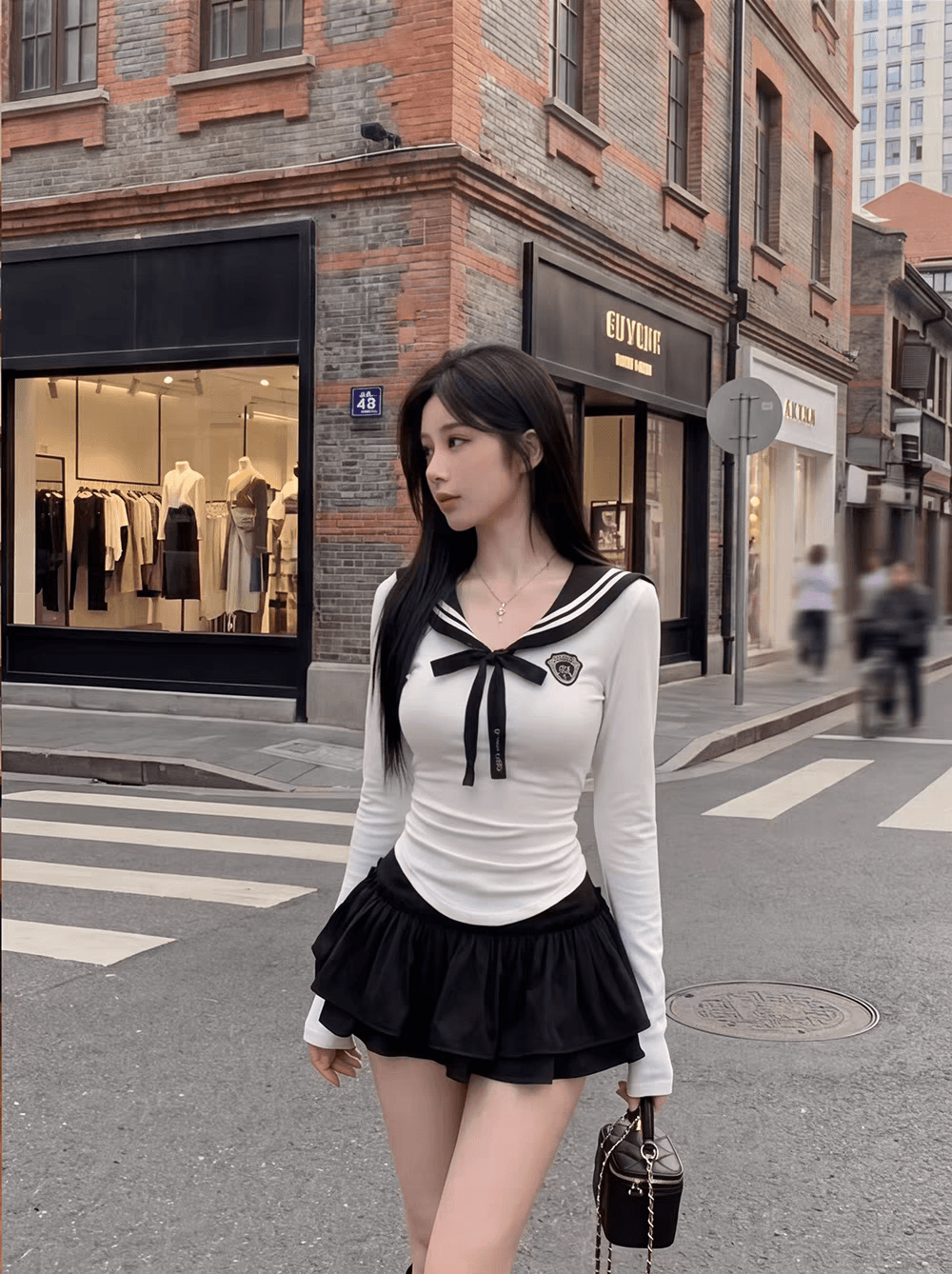 가을 새로운 해군 칼라 세일러복 티셔츠 여성 디자인 센스 몸매 가꾸기 주름 긴팔 춤추기 한국 스타일 연령 감소 맨위 이미지 4