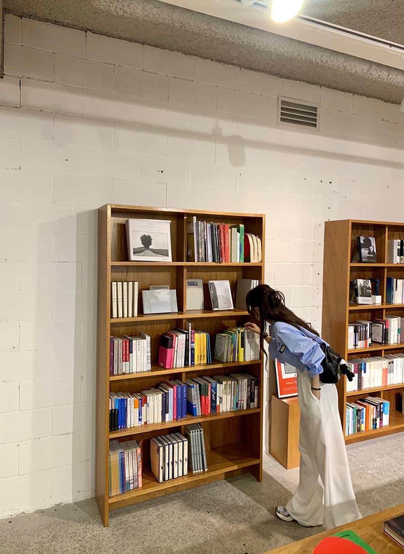 재고 있음 한국 동대문 새로운 단색 폴로 칼라 개성 막대기 표준 쇼트 스타일 셔츠 상세 이미지 34