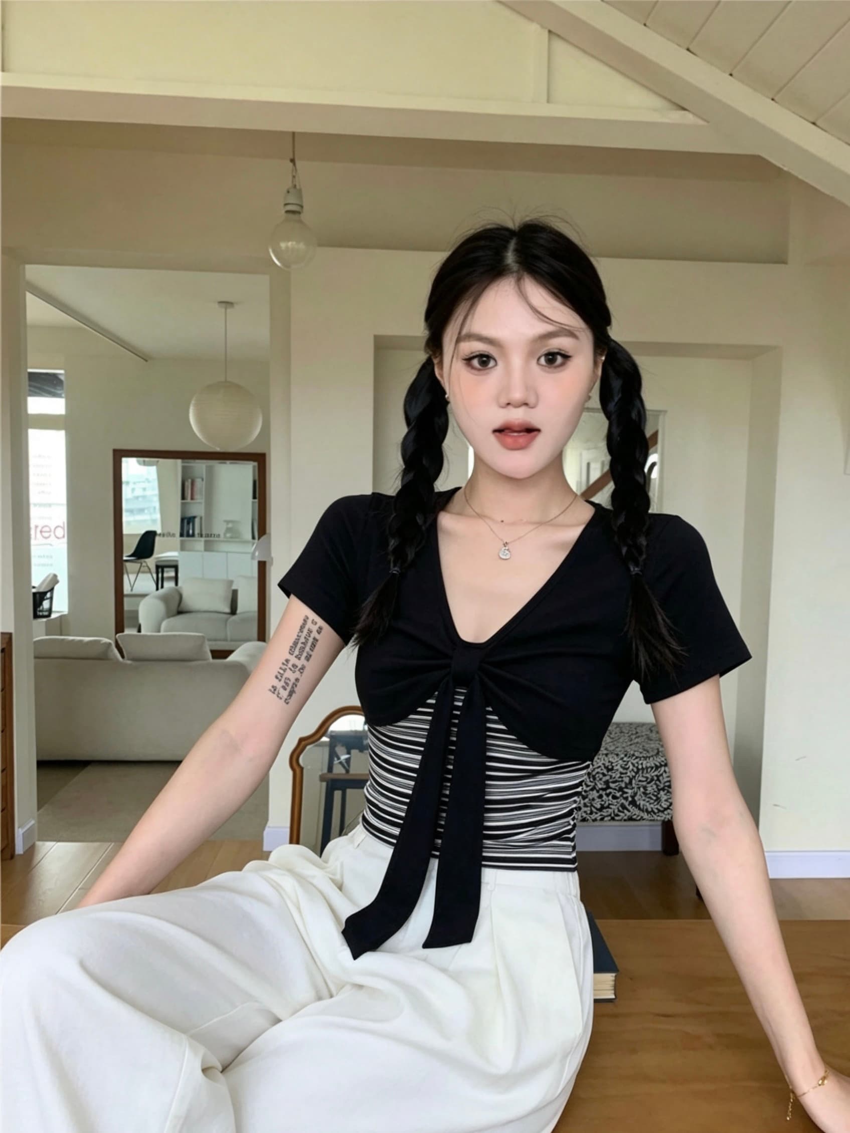 실사 신제품 한 부서 디자인 센스 페이크 레이어드 스트라이프 스트랩 긍정적 인 어깨 반팔 티셔츠 여성 상세 이미지 9