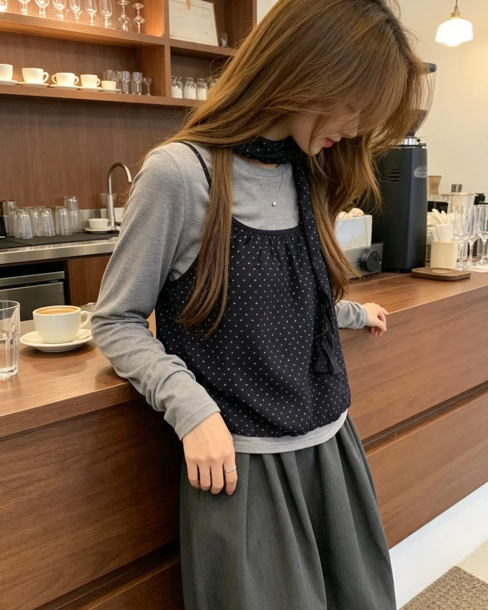 신제품 이른 가을 라운드 넥 긴팔 티셔츠 인사이드 잡아라. 의류 스택 착용 도트 무늬 캐미솔 투피스 세트 경기 스카프 상세 이미지 7
