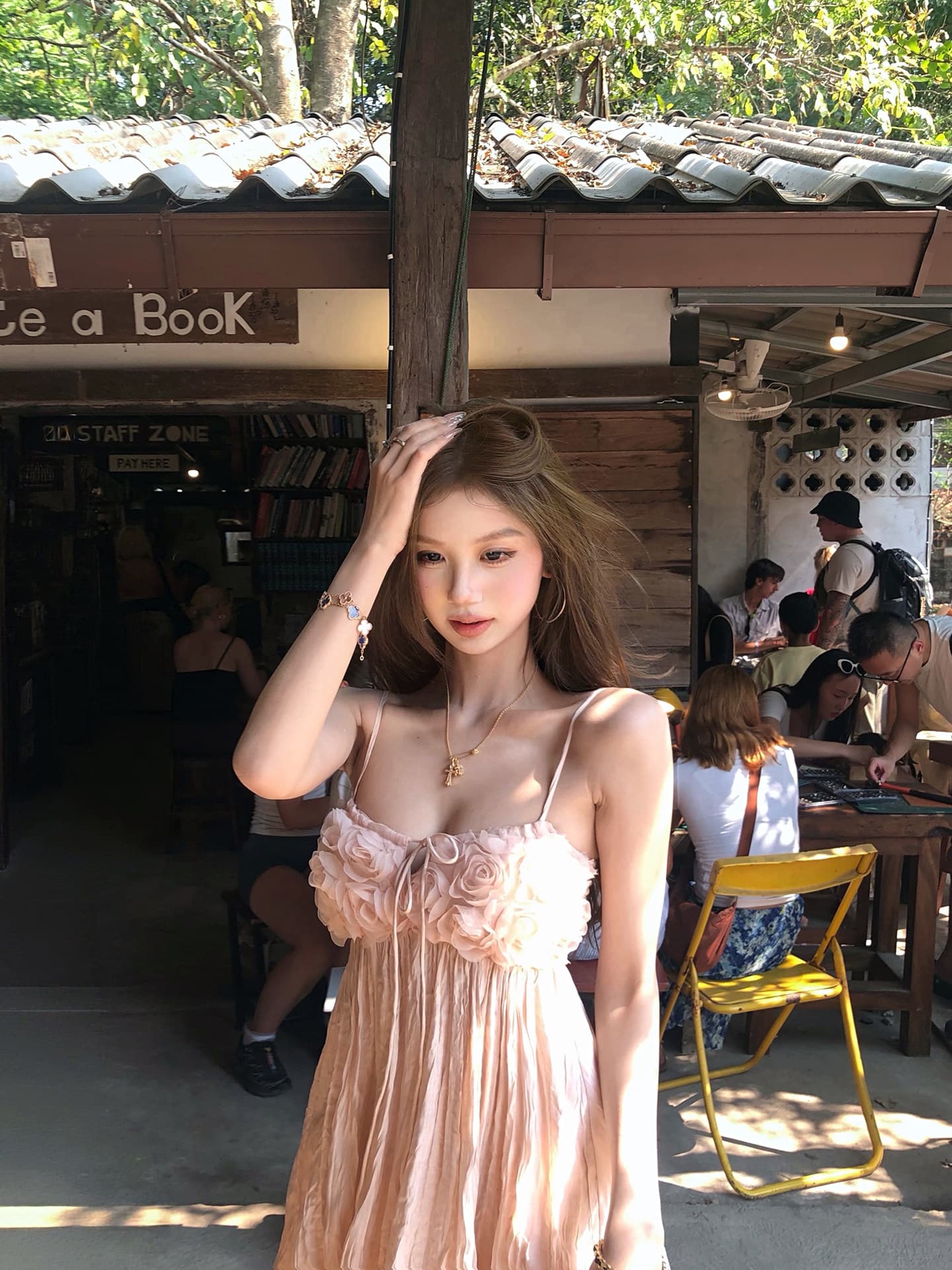 tongiiuu 트윈 룸 달콤한 사쿠라 디자인 센스 꽃 주름 슬립 여성 드레스 한 마디 슬림해 보이는 미니 스커트 여름 이미지 5