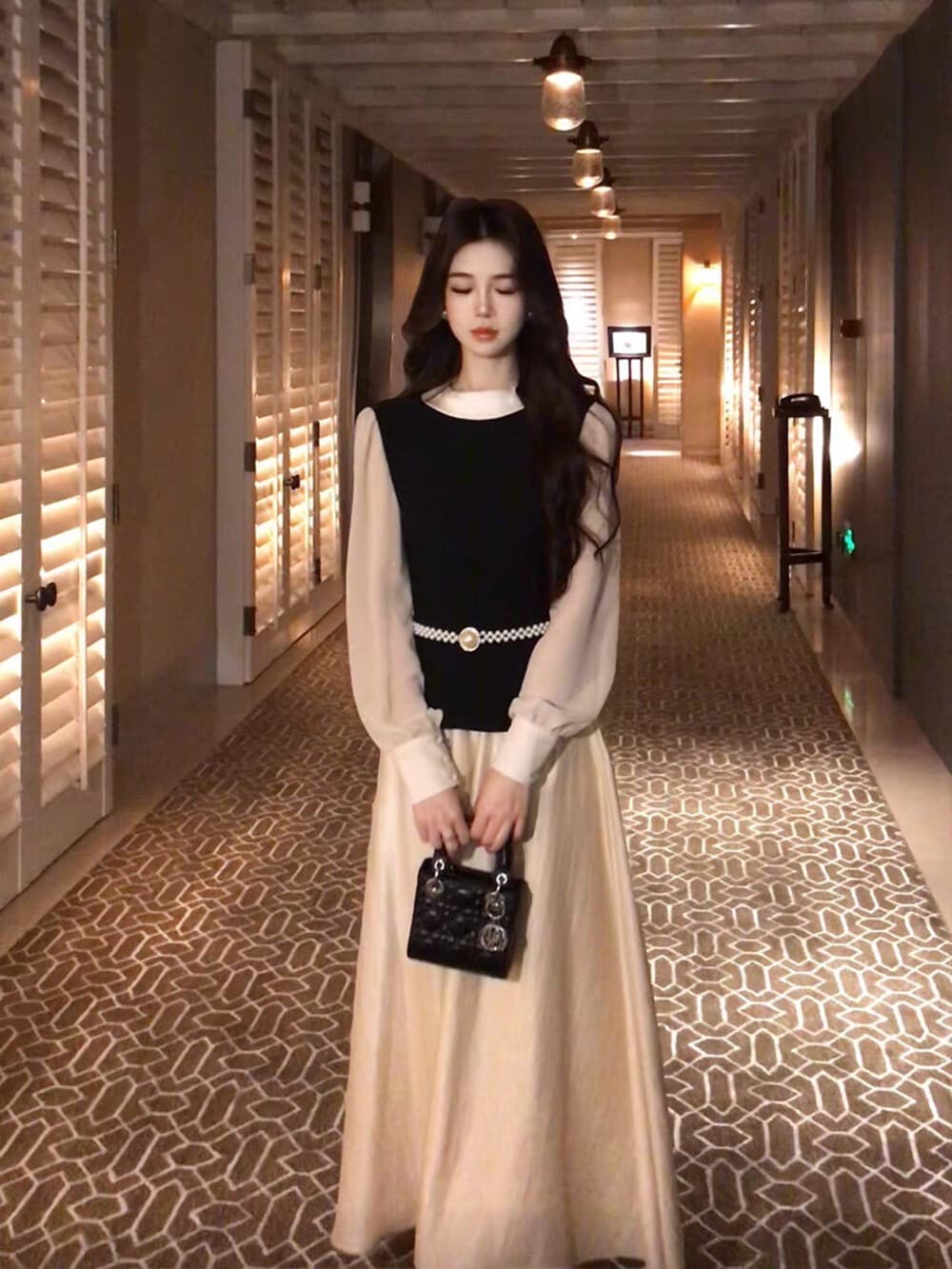 빅 사이즈 여성 의류 페이크 레이어드 패치워크 긴팔 맨위 배색 쉬폰 블라우스 도루 센스 반신 치마 세트 이른 가을 이미지 3