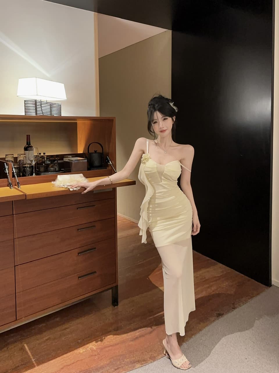 실사 섹시함 낮은 가슴 홀로우 아웃 슬립 롱 코트 망사 드레스 복장 상세 이미지 18