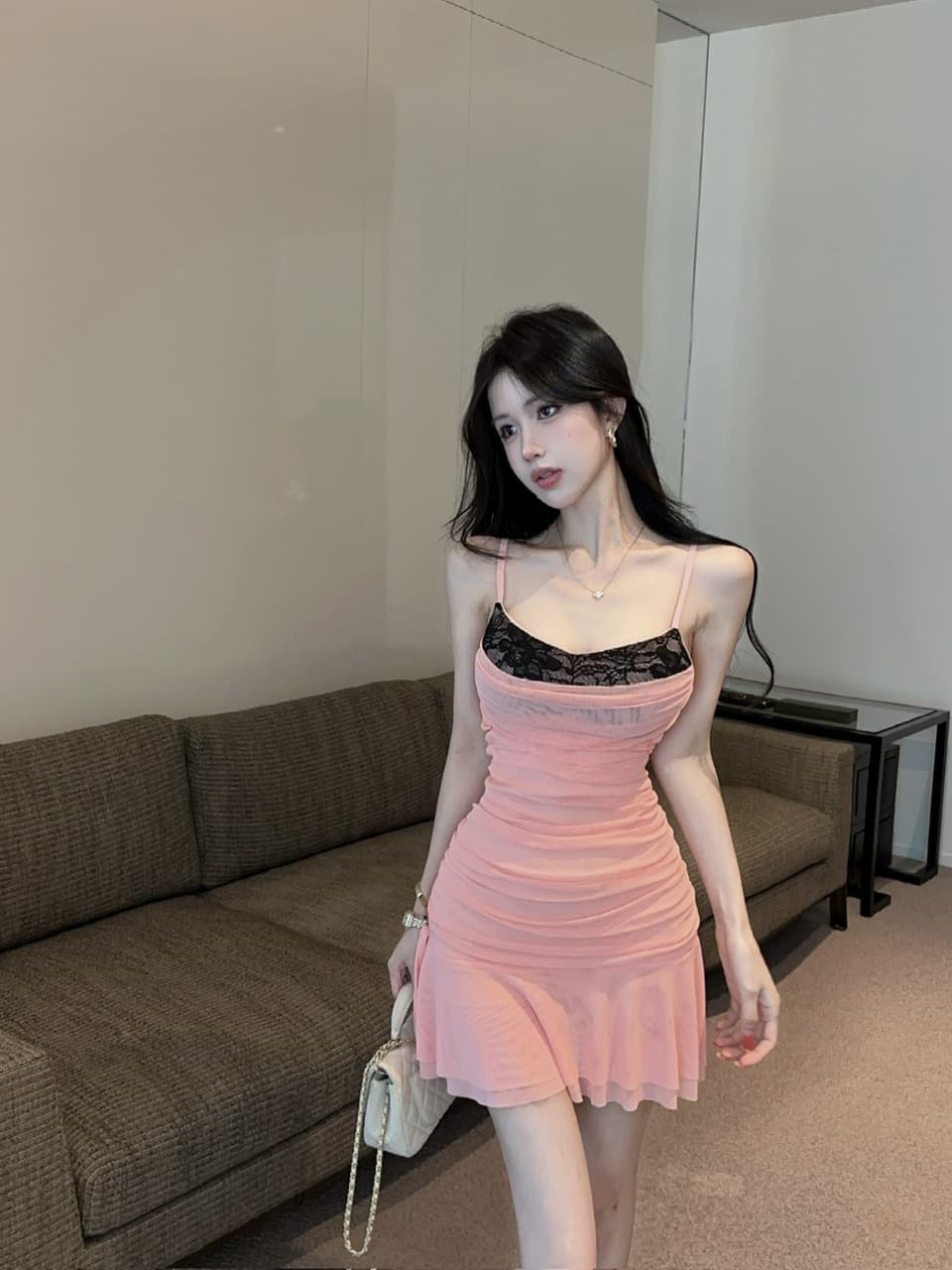 실사 섹시함 낮은 가슴 레이스 조각 슬립 쇼트 스타일 망사 드레스 상세 이미지 19