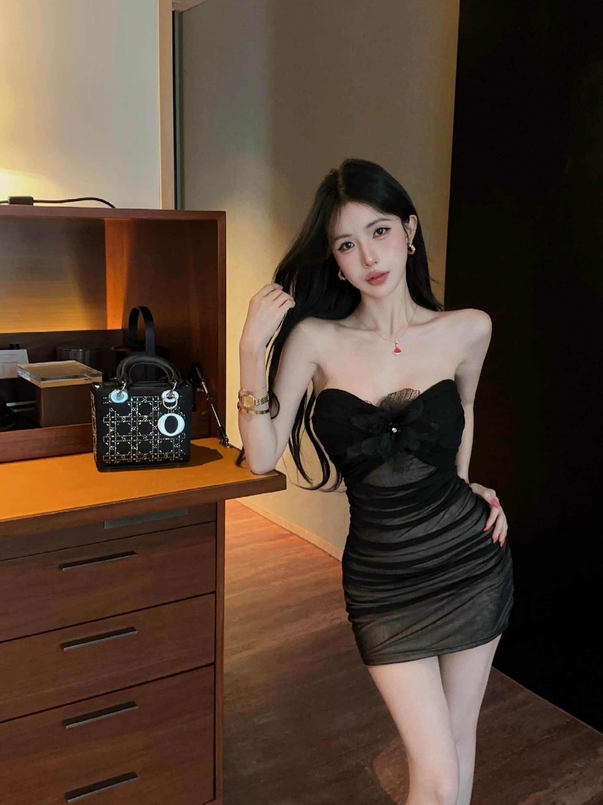 실사 망사 튜브탑 쇼트 스타일 꽃 패치워크 드레스 상세 이미지 16