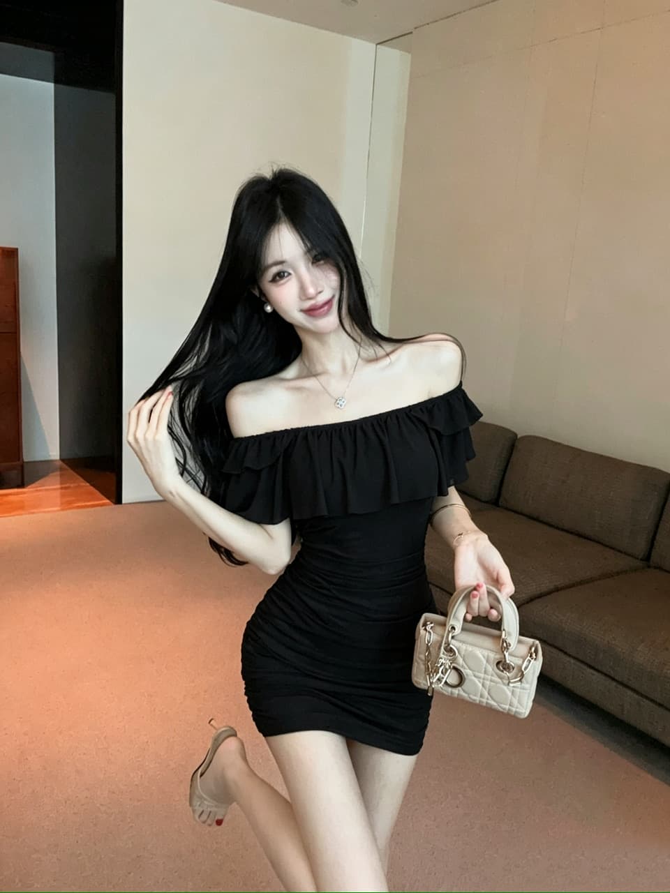 실사 망사 프릴 보트넥 오프숄더 드레스 쇼트 스타일 상세 이미지 2