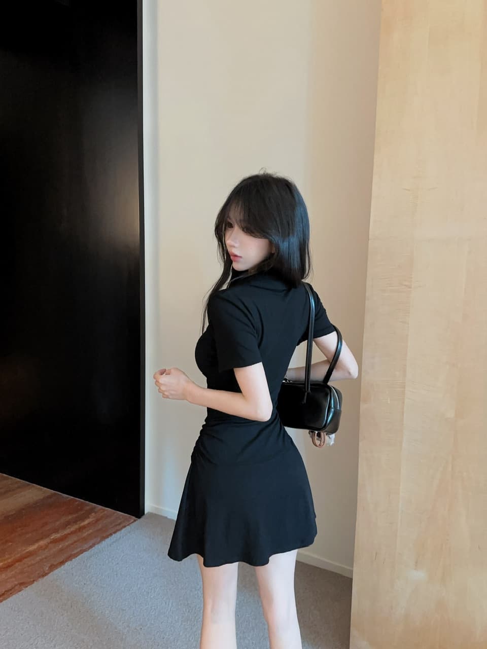 실사 면 소재 폴로 칼라 검정색 큰 진자 드레스 상세 이미지 12