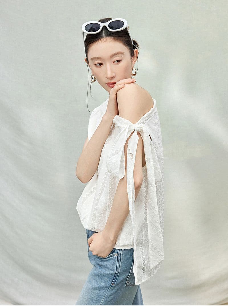 원본 품질 프랑스식 레이스 자수 비스듬한 어깨 폴로 칼라 리본 민소매 맨위 2026 가을 새로운 품격 다용도 셔츠 여성 상세 이미지 5