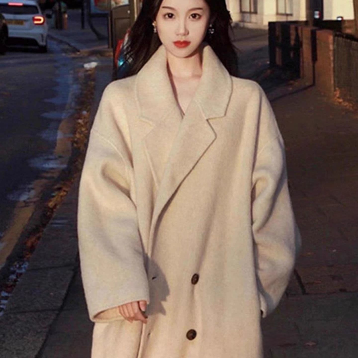 회색 모직 코트 여성 2026 가을 겨울 중간 길이 한 부서 루즈핏 고급 모직 외투 이미지 4