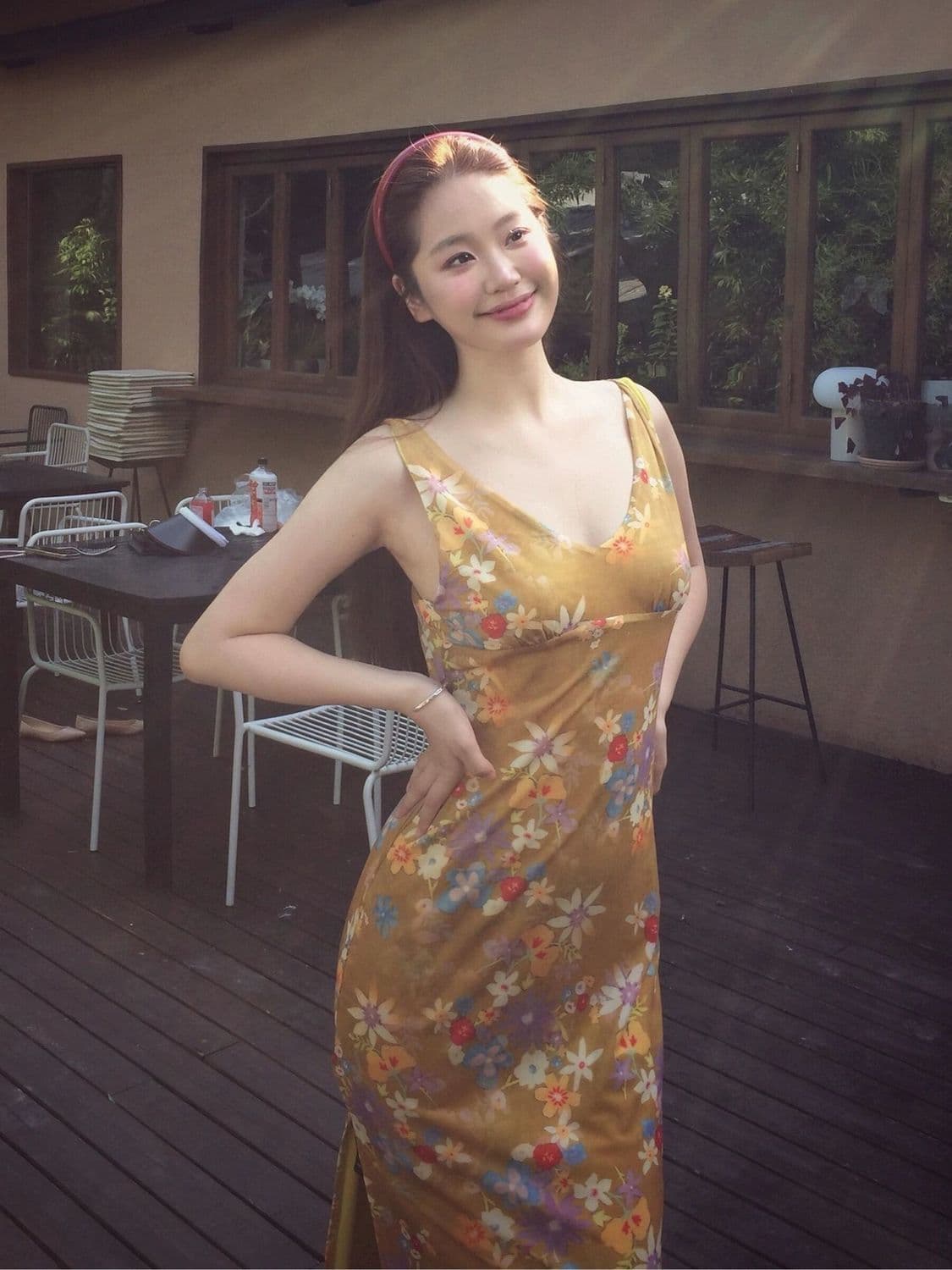 출퇴근 도파민 꽃무늬 프린트 휴가 바람 프린트 V넥 슬립 드레스 몸매 가꾸기 미니멀리즘 롱 코트 드레스 상세 이미지 3