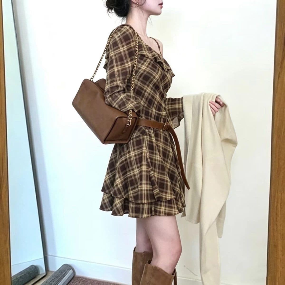 여름 프랑스식 흔들다 칼라 인어 꼬리 새로운 레트로 연꽃 잎 불규칙 측면 체크무늬 비스듬한 어깨 드레스 상세 이미지 2