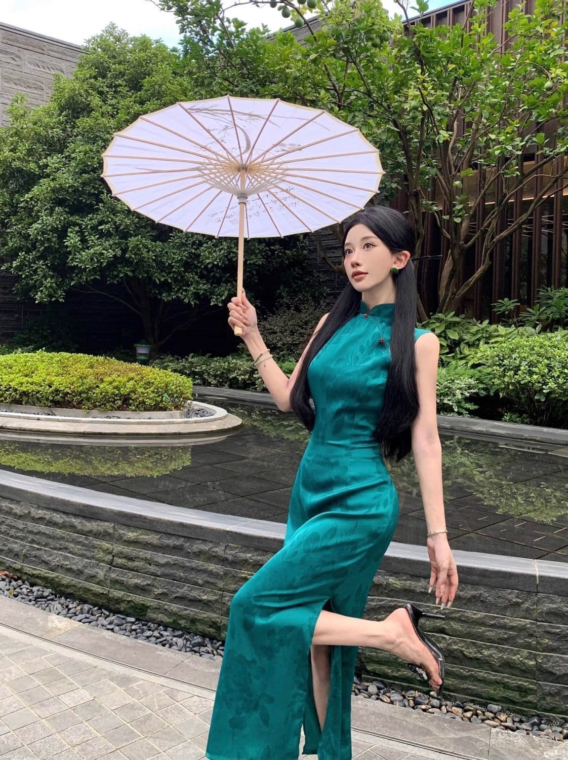 국풍 스탠드 칼라 단추 롱 코트 드레스 여름 공작 푸른 녹색 디스플레이 화이트 새로운 중식 항구 일 프린트 롱 코트 치파오 상세 이미지 13
