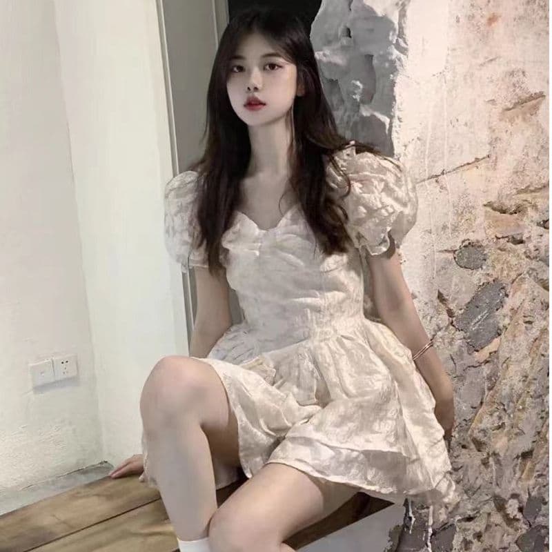 프랑스식 레트로 부드러운 여름 새로운 꽃무늬 거품 소매 여성 드레스 달콤함 허리 수축 슬림해 보이는 공주 퍼프 스커트 이미지 5