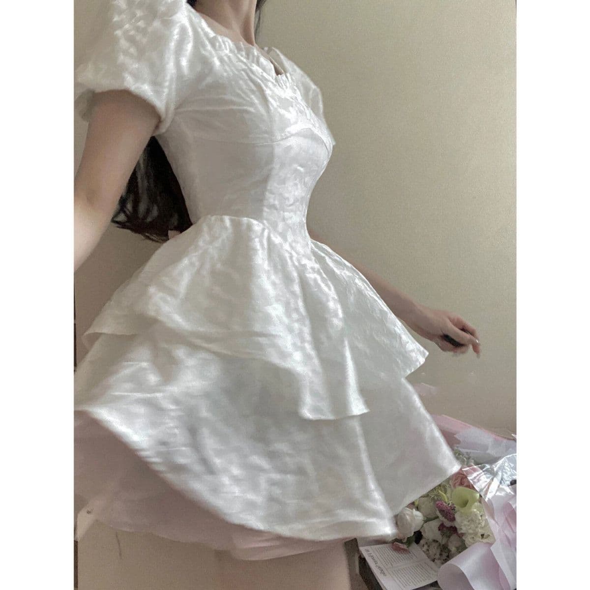 프랑스식 광장 칼라 거품 소매 여성 드레스 여름 부드러운 바람 뒤로 스트랩 나비 매듭 허리 수축 슬림해 보이는 퍼프 스커트 상세 이미지 2