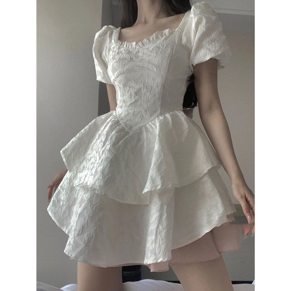 프랑스식 광장 칼라 거품 소매 여성 드레스 여름 부드러운 바람 뒤로 스트랩 나비 매듭 허리 수축 슬림해 보이는 퍼프 스커트 상세 이미지 5