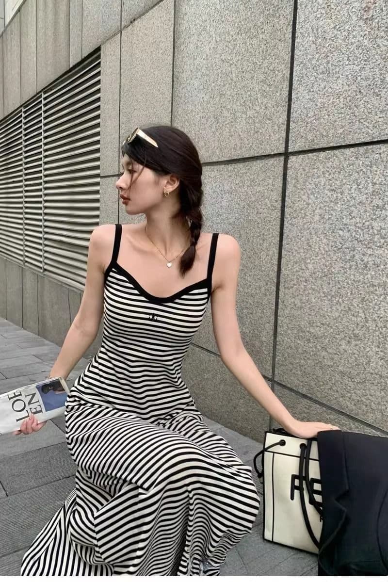 프랑스식 고급 센스 레트로 롱 스커트 봄 여름 새로운 몸매 가꾸기 슬림해 보이는 디자인 센스 스트라이프 슬립 치마 상세 이미지 2