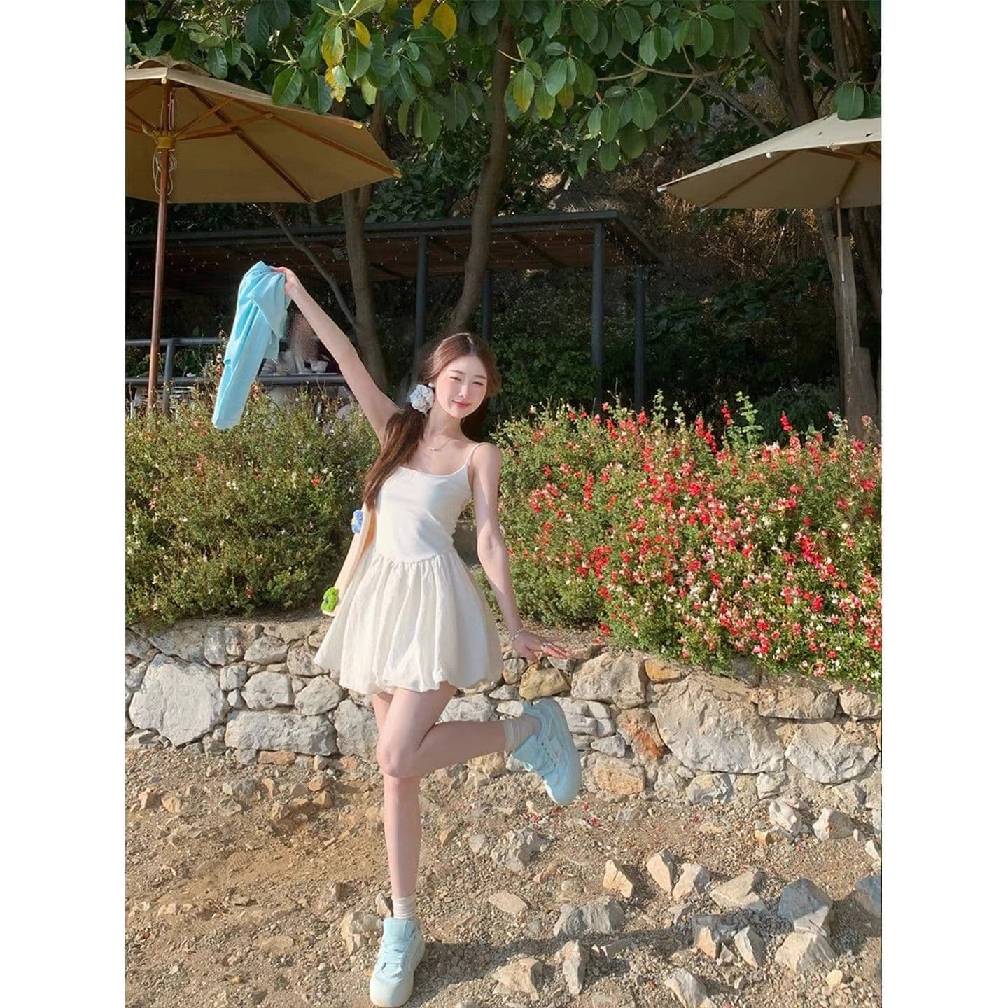 발레 바람 슬립 여성 드레스 2026 봄 여름 새로운 화이트 허리 수축 슬림해 보이는 디자인 센스 꽃밭 치마 짧은 치마 이미지 5
