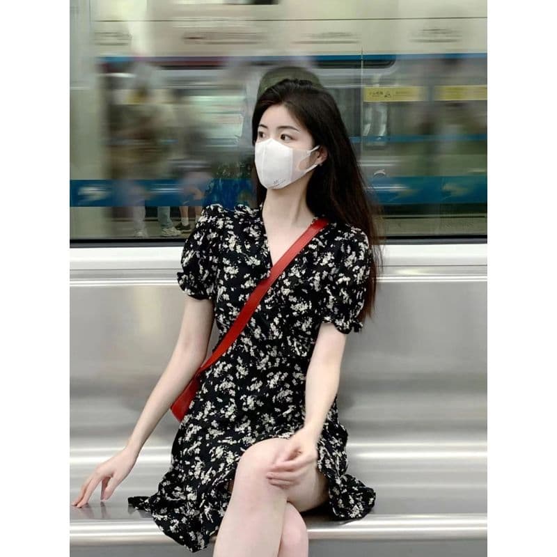 달콤한 매운맛 해변 치마 프랑스식 새로운 검정색 다용도 여성 드레스 여름 디자인 센스 작은 대중 작은 키 불규칙 이미지 5