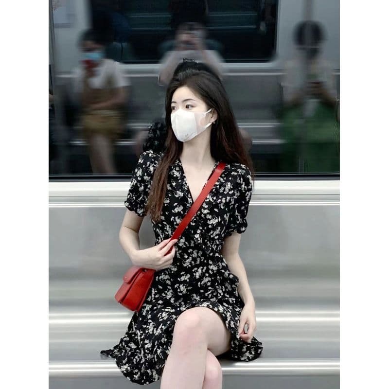 달콤한 매운맛 해변 치마 프랑스식 새로운 검정색 다용도 여성 드레스 여름 디자인 센스 작은 대중 작은 키 불규칙 이미지 3