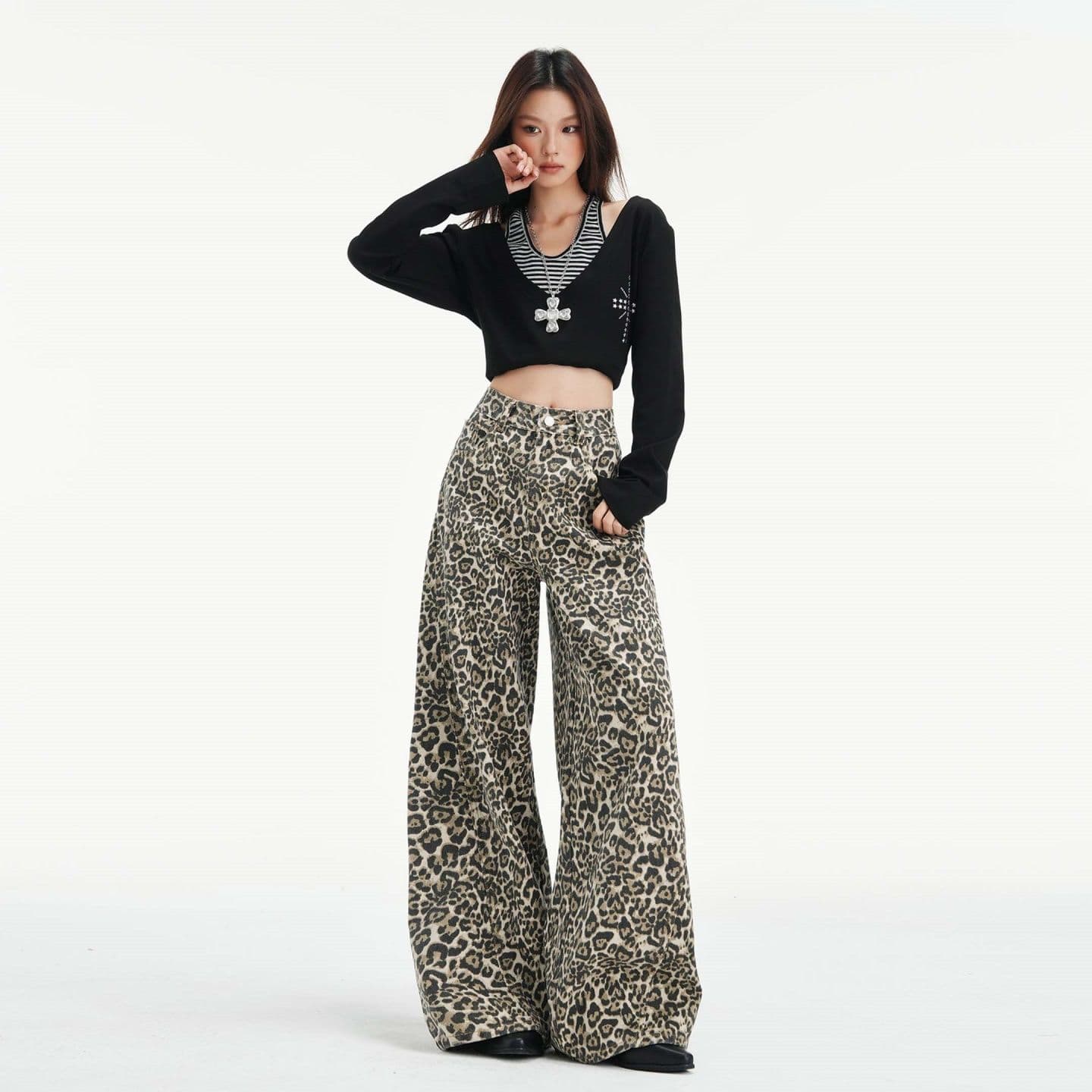 실사 레트로 핫걸 y2k 바람 화이트 레오파드 무늬 청바지 여성 이른 가을 새로운 하이웨이스트 패션 루즈핏 와이드 레그 팬츠